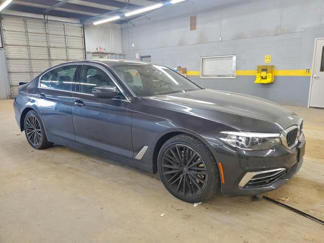 BMW 5 Series Xi Image 9