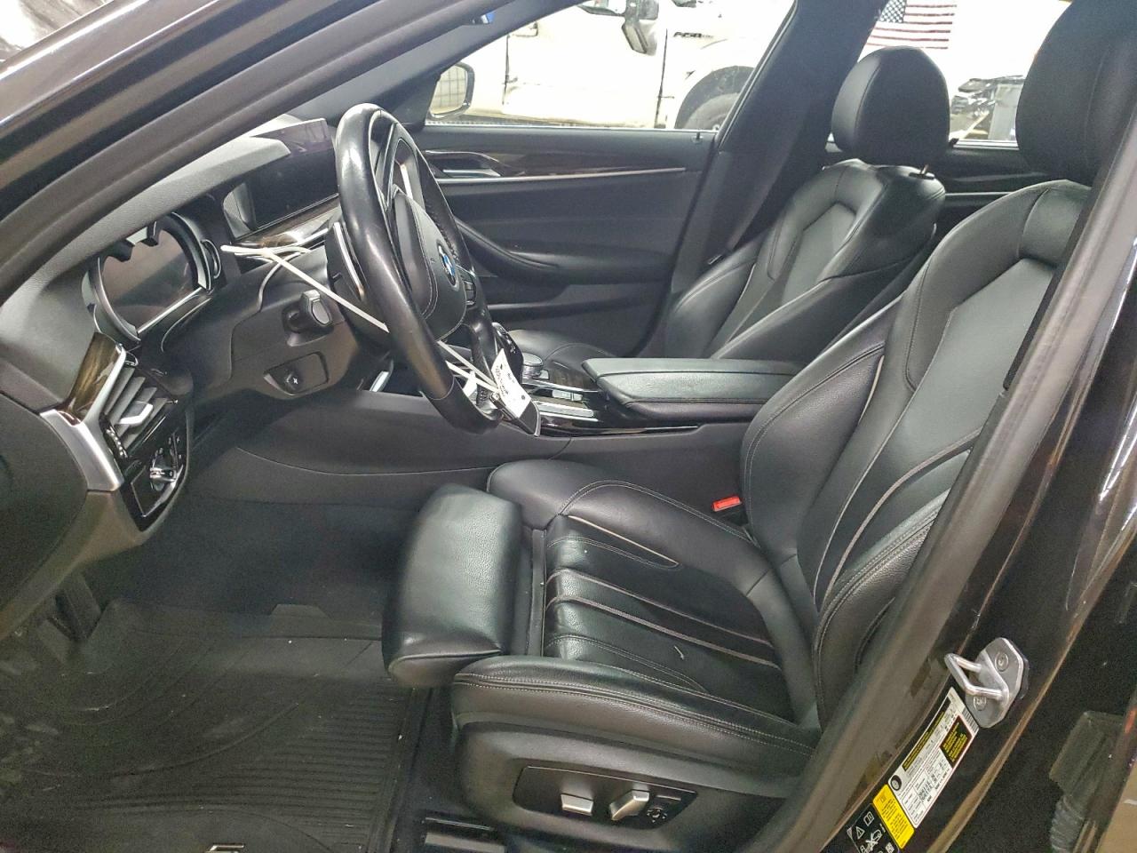 BMW 5 Series Xi Image 12