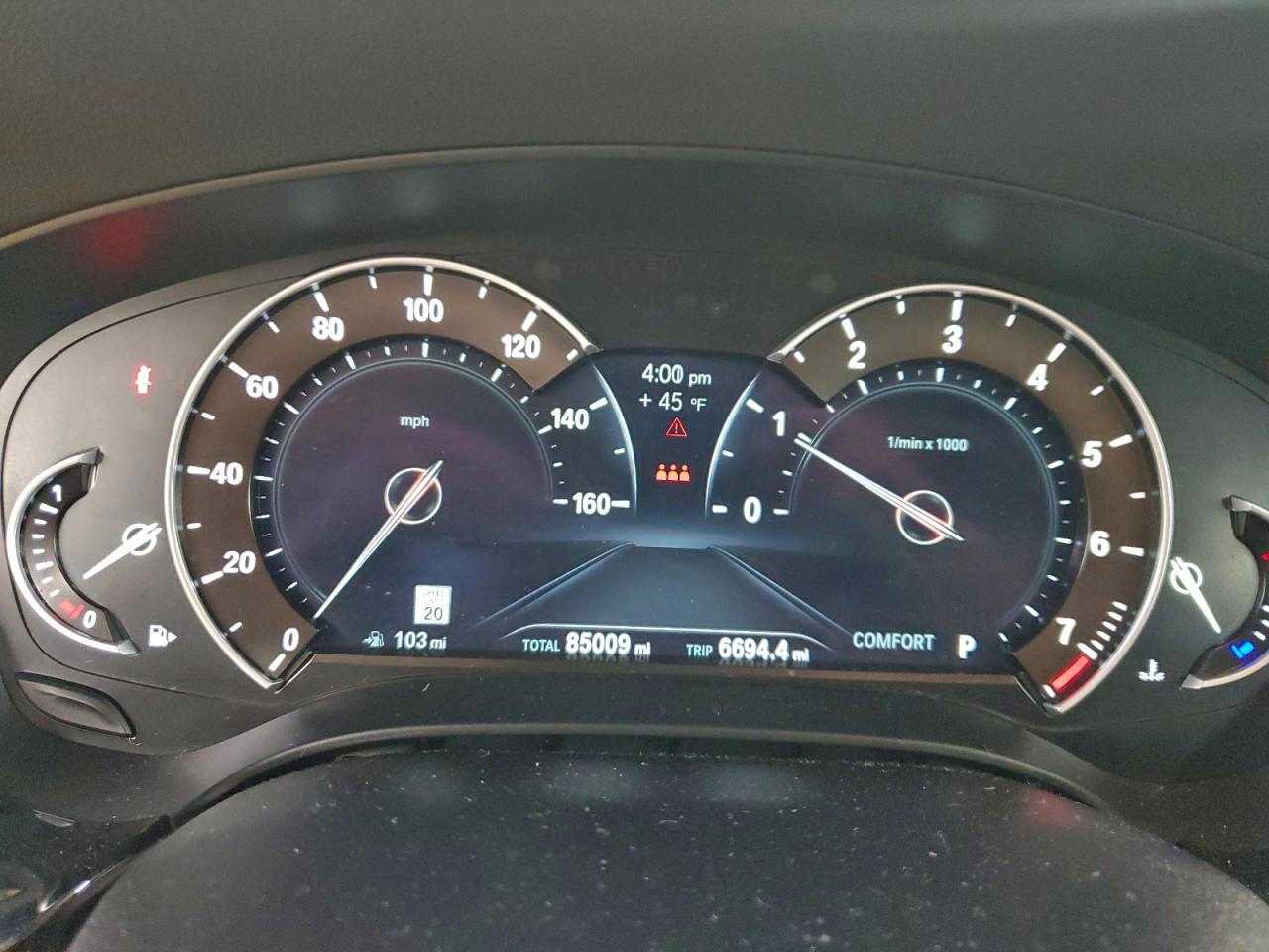 BMW 5 Series Xi Image 8