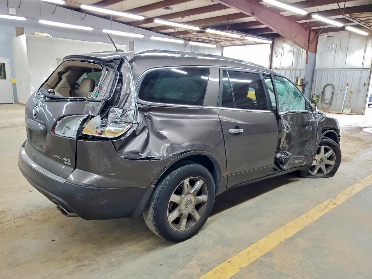 Buick Enclave Cxl Image 2