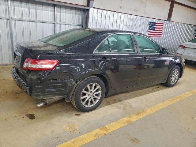 Toyota Camry Base Image 2