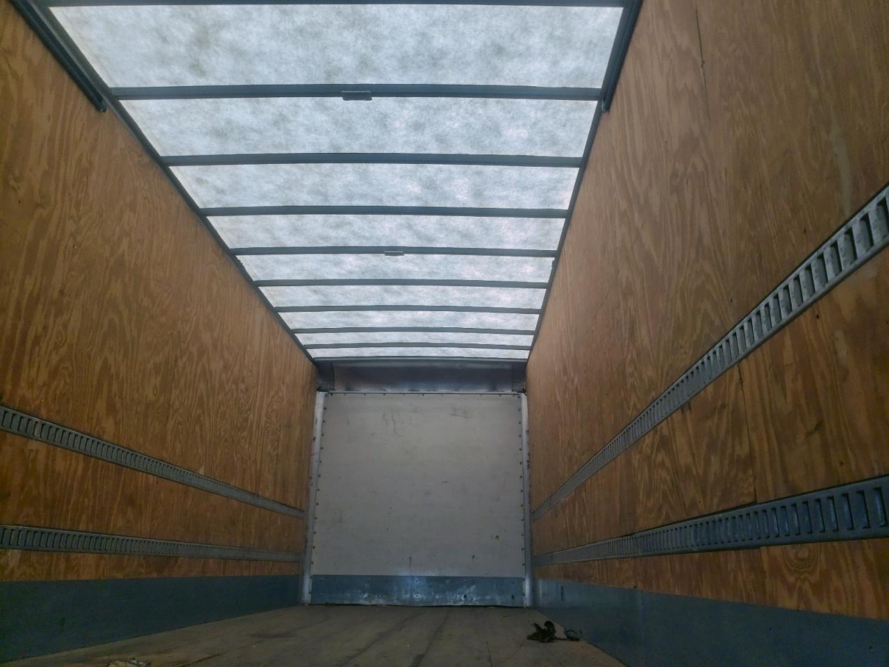 Ford F-650 Super Duty Image 9