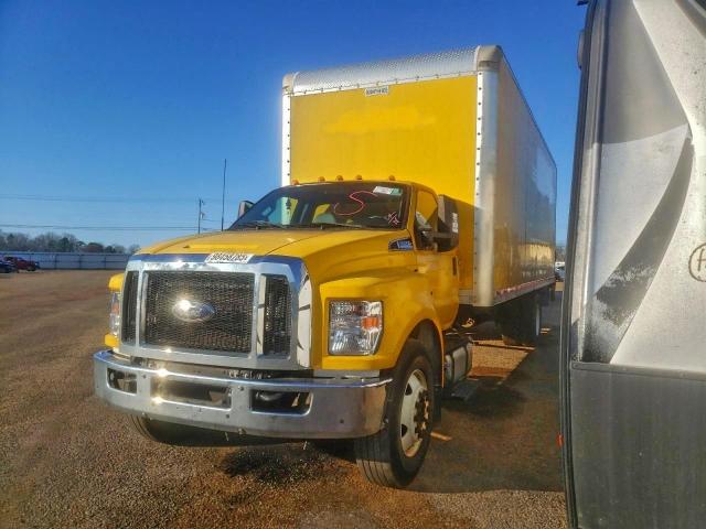 Ford F-650 Super Duty Image 6