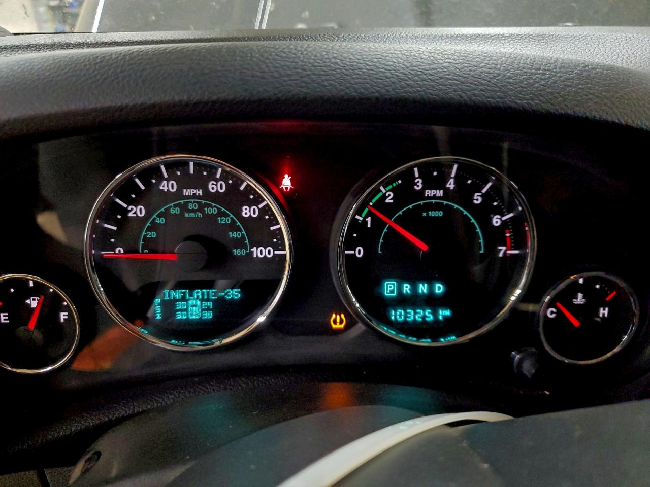 Jeep Wrangler Sahara Image 11