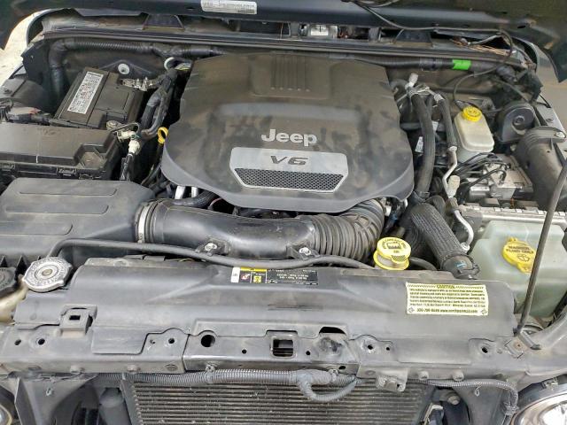 Jeep Wrangler Sahara Image 9