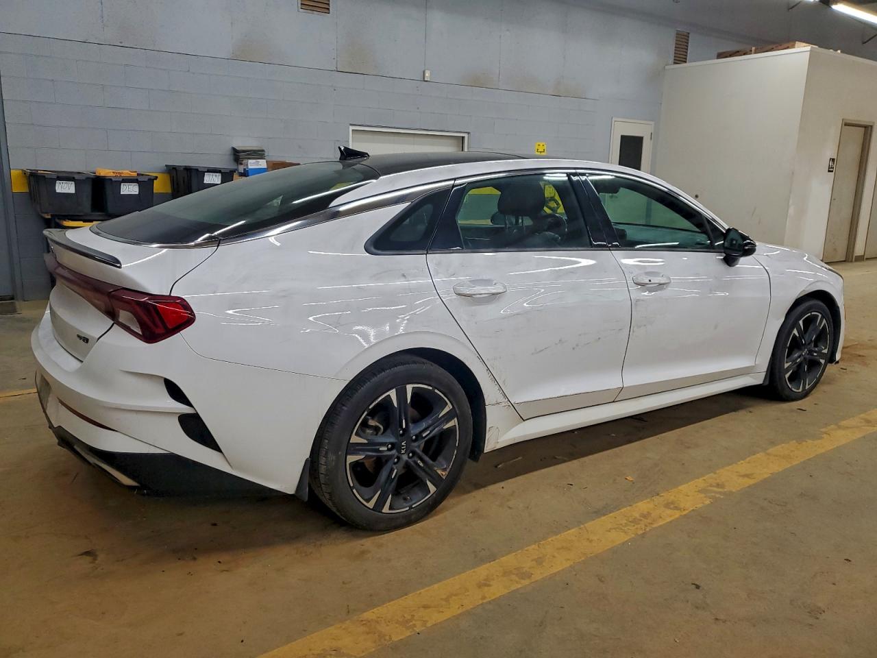 Kia K5 Gt Line Image 4