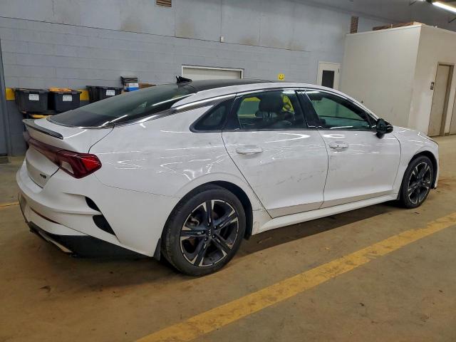 Kia K5 Gt Line Image 4