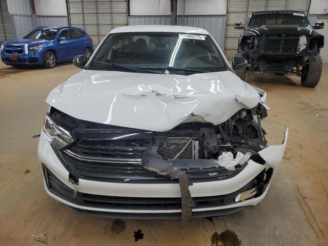 Volkswagen Jetta Sport Image 5