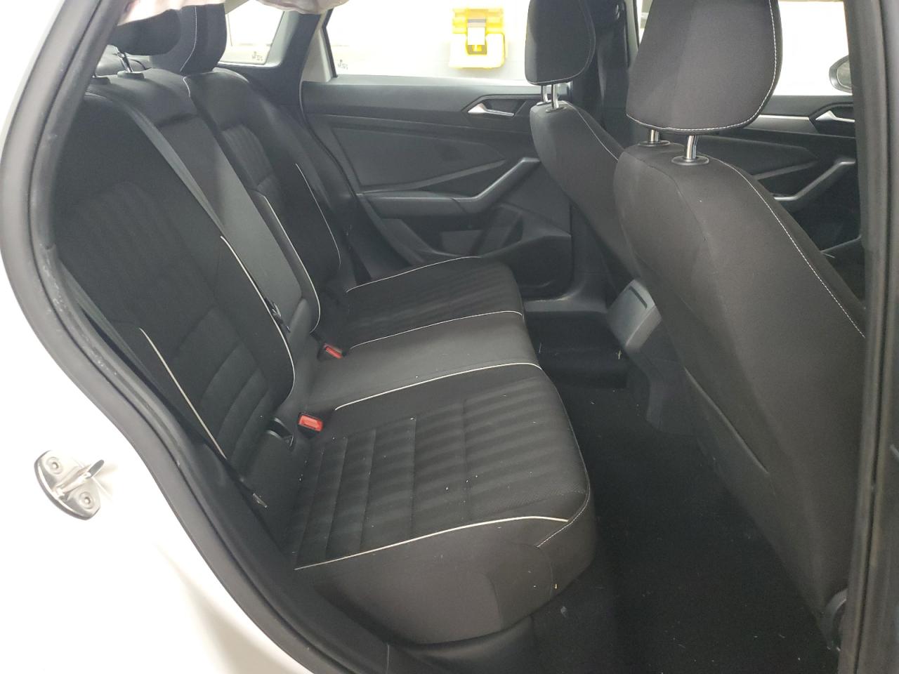 Volkswagen Jetta Sport Image 11