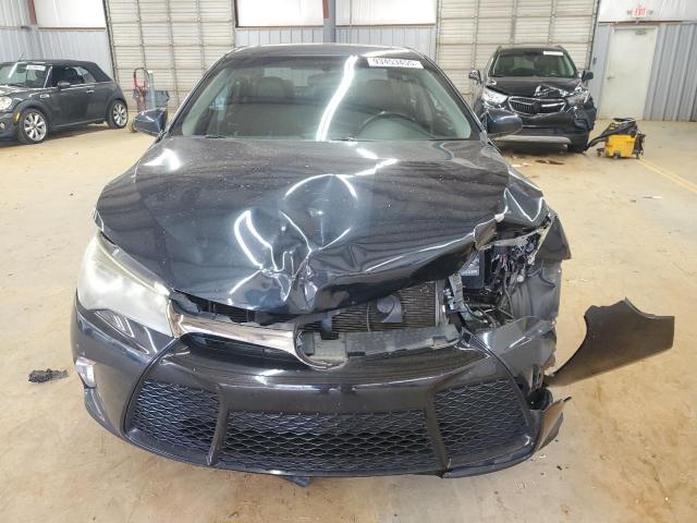 Toyota Camry Le Image 7