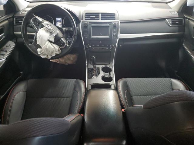 Toyota Camry Le Image 10