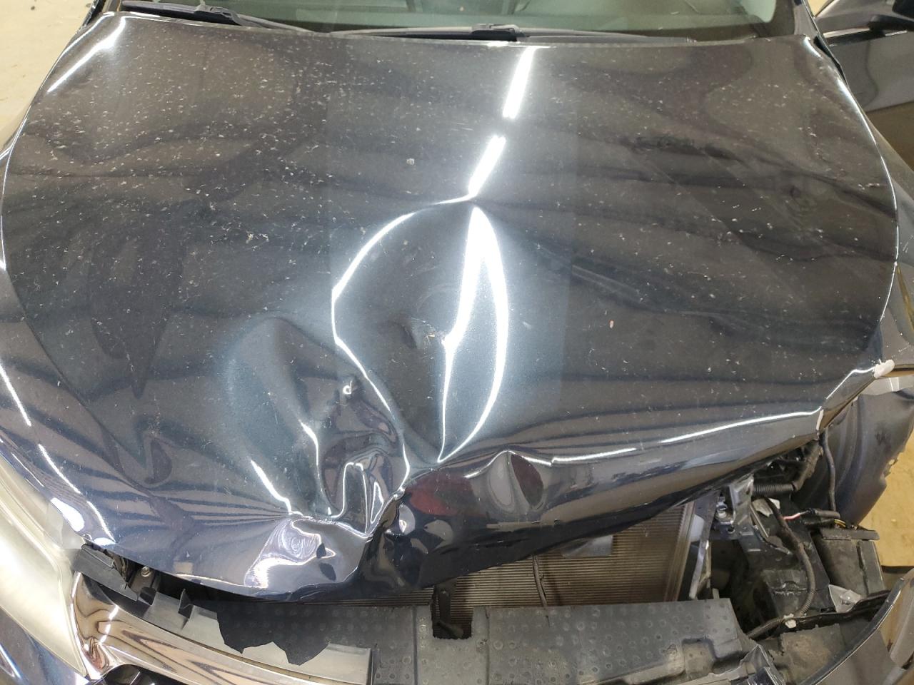 Toyota Camry Le Image 4