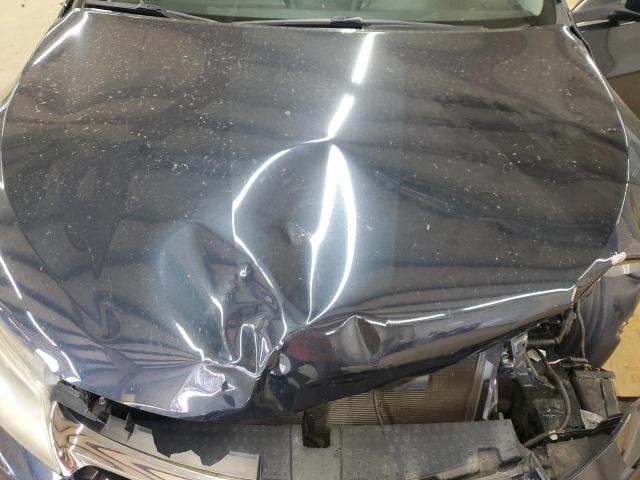 Toyota Camry Le Image 4