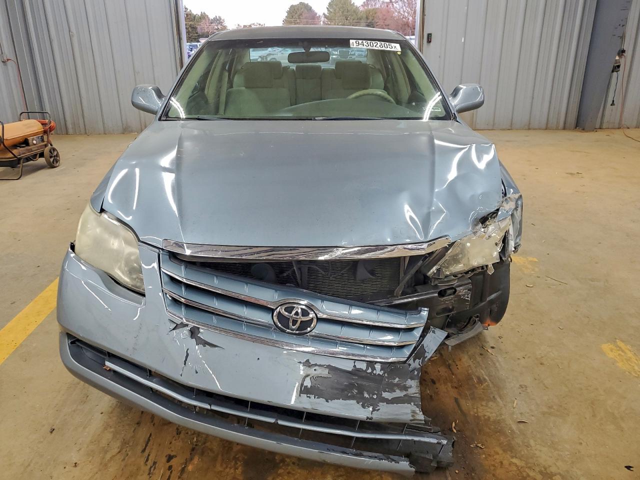 Toyota Avalon Xl Image 4