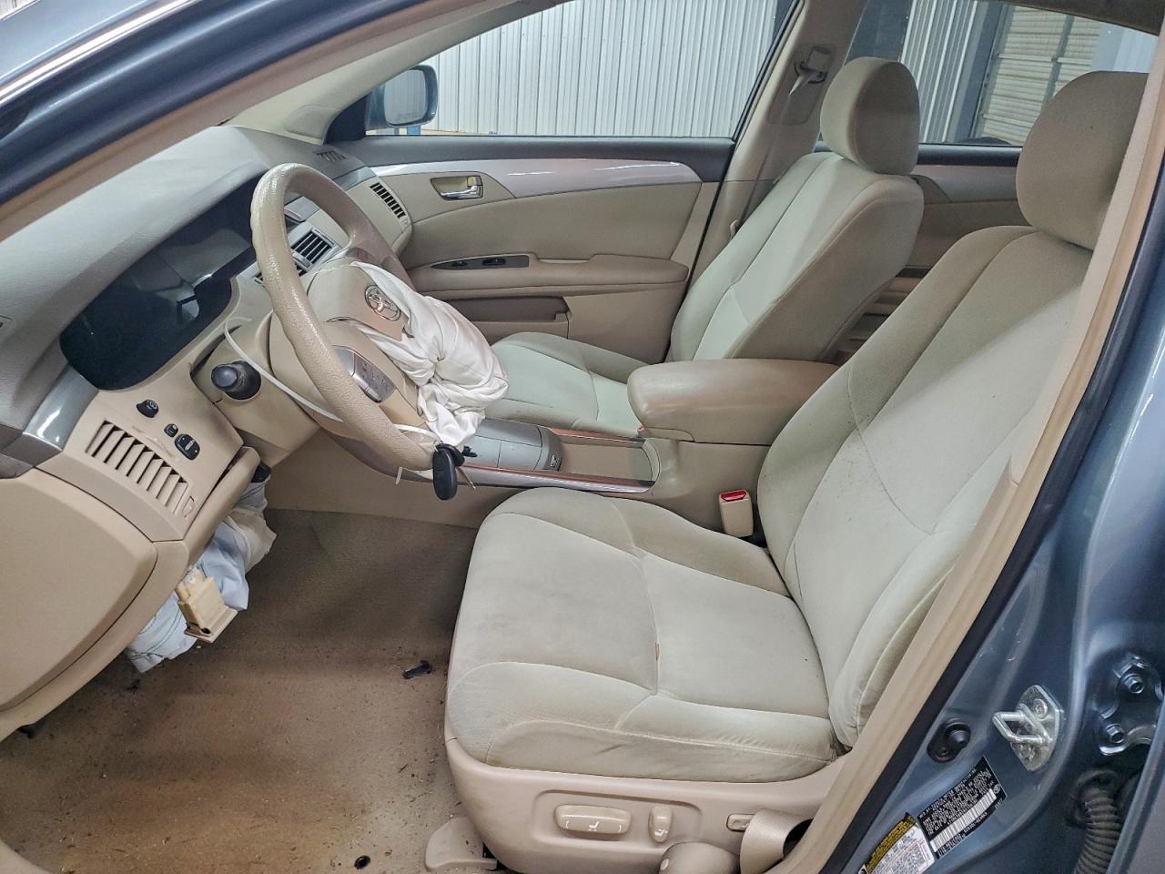 Toyota Avalon Xl Image 6