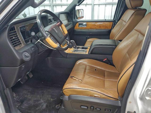 Lincoln Navigator Image 3