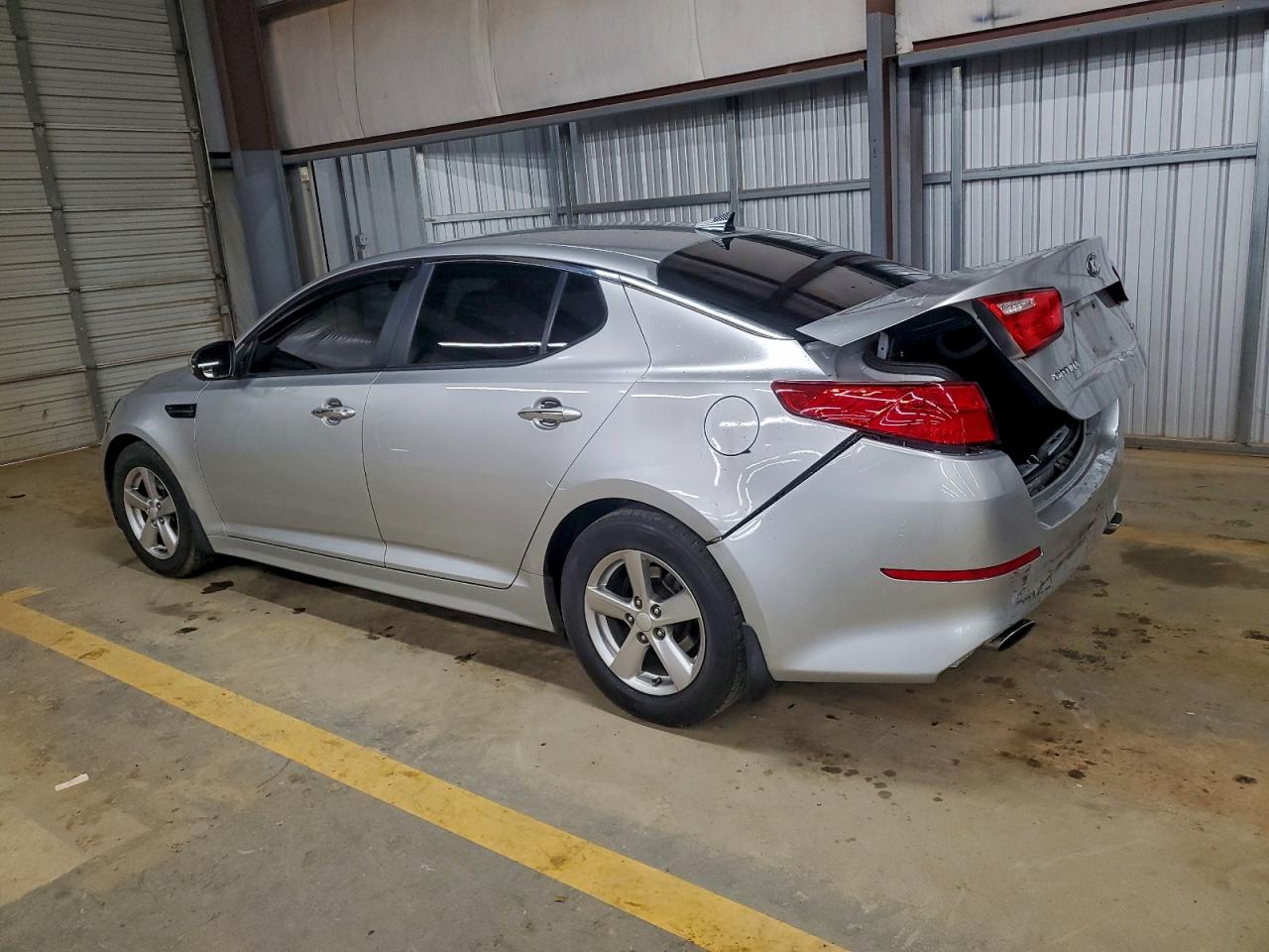 Kia Optima Lx Image 3