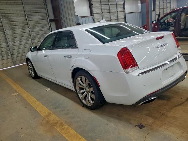 Chrysler 300 Image 3