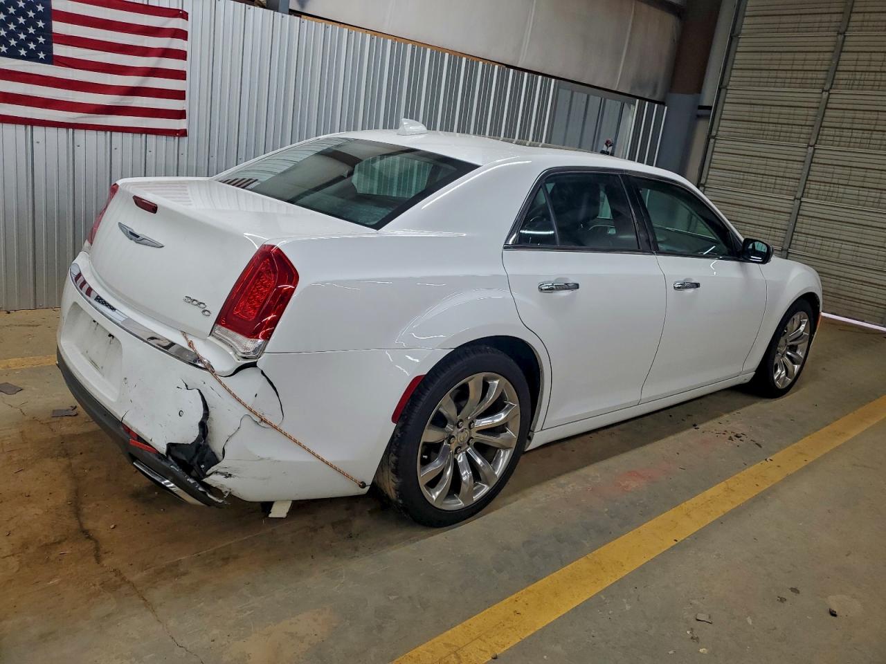 Chrysler 300 Image 2