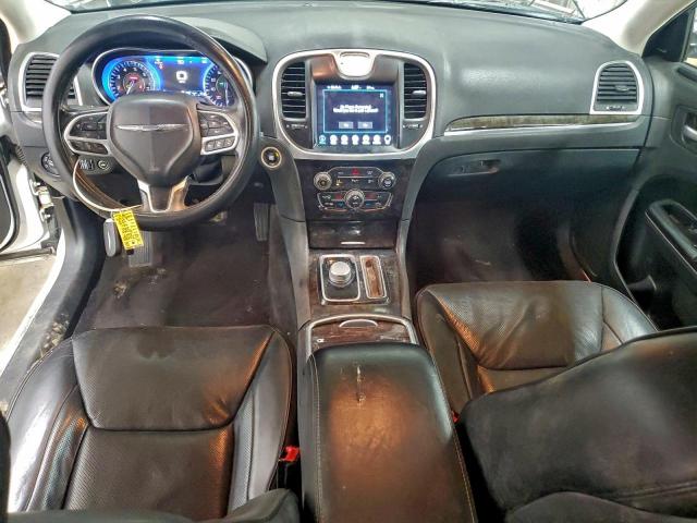 Chrysler 300 Image 7