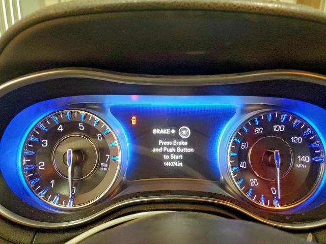 Chrysler 300 Image 10