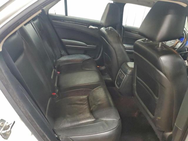 Chrysler 300 Image 11