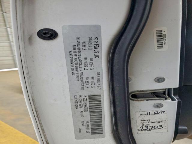 Chrysler 300 Image 8