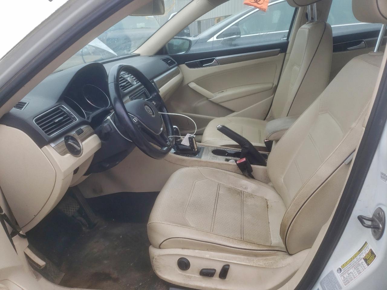 Volkswagen Passat Se Image 6