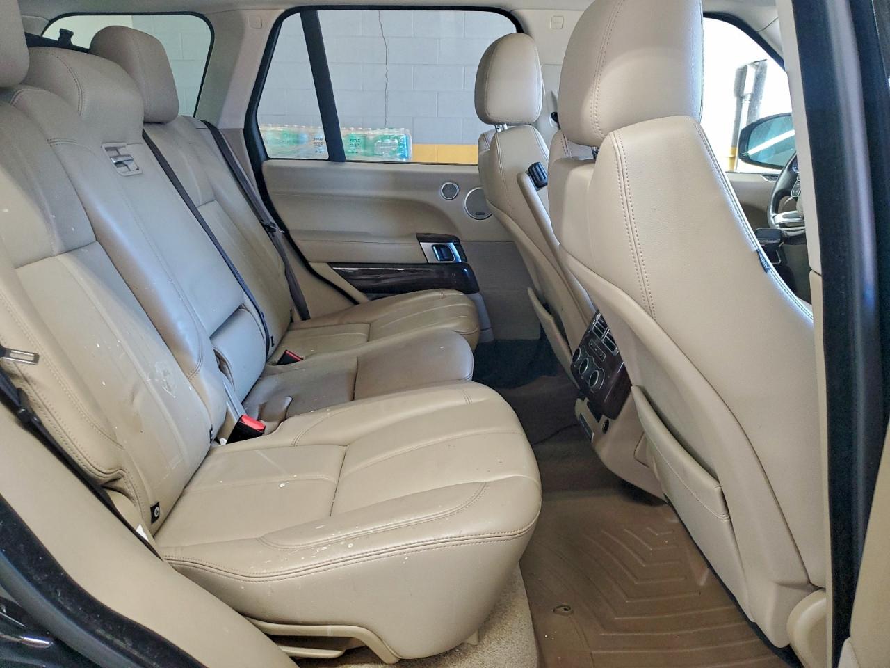 Land Rover Range Rover Image 4