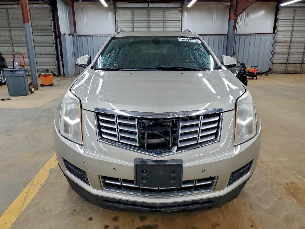 Cadillac SRX Luxury Collection Image 5