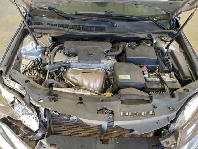 Toyota Camry Le Image 12