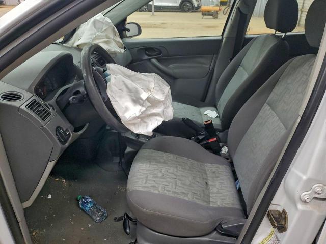 Ford Focus Zx4 Image 3