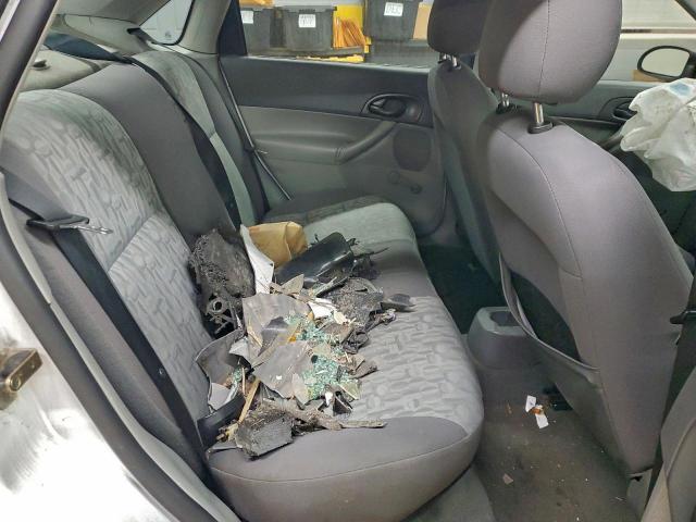 Ford Focus Zx4 Image 8