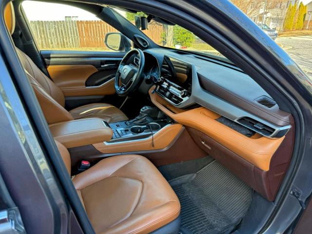 Toyota Highlander Hybrid Platinum Image 9