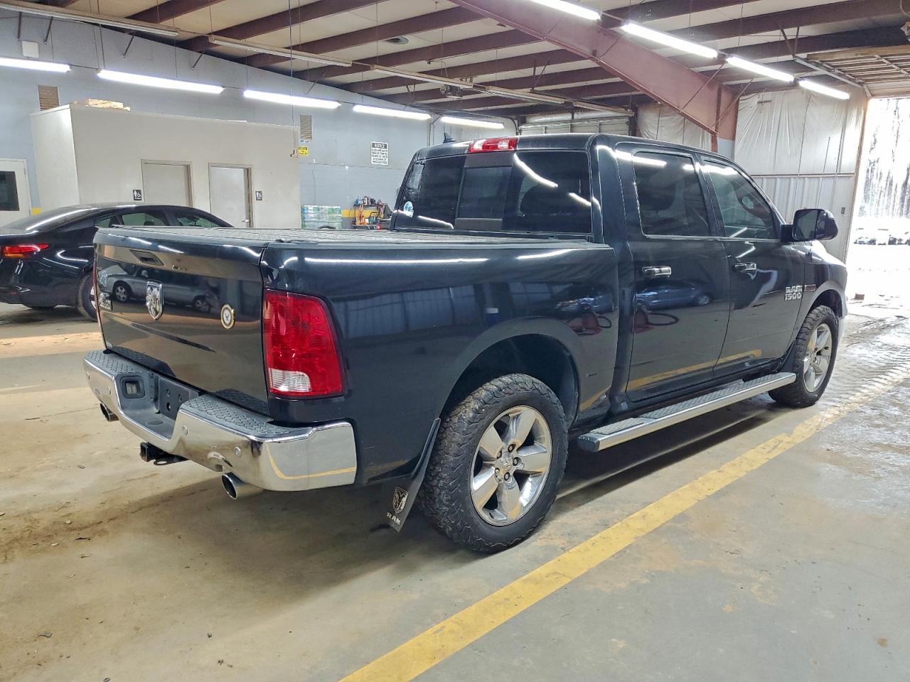 Ram 1500 Slt Image 3