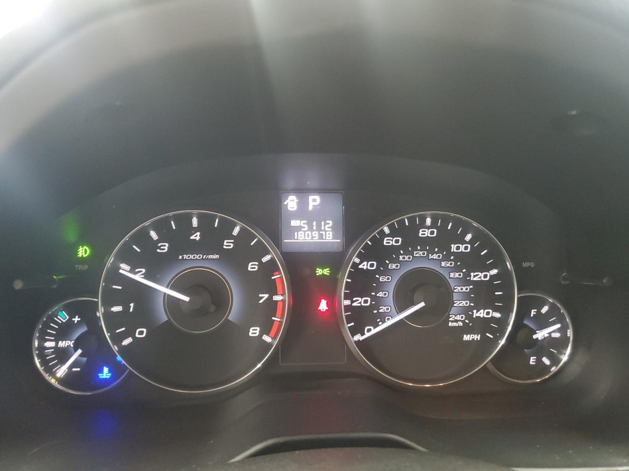 Subaru Legacy 2.5i Limited Image 9