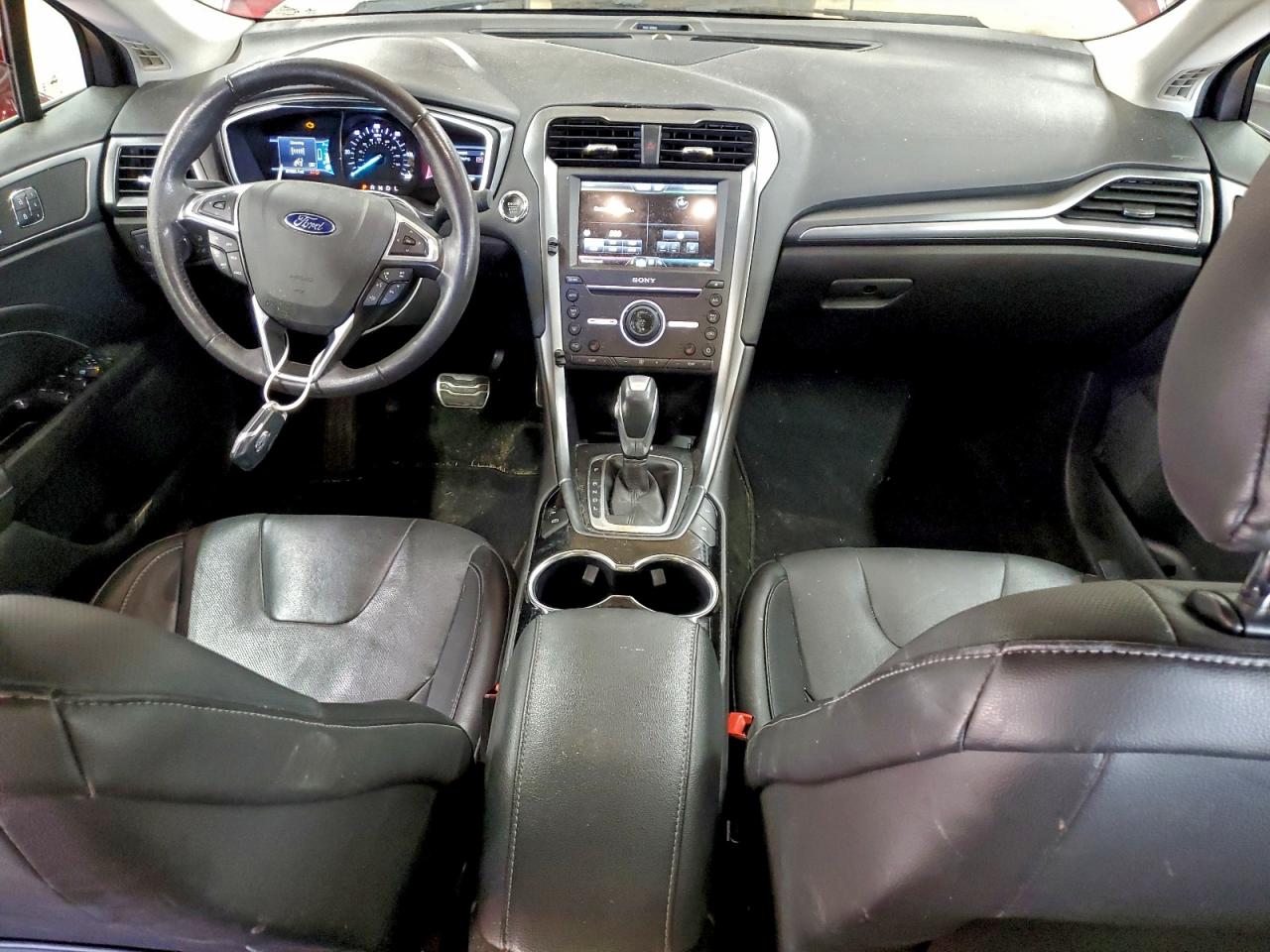 Ford Fusion Titanium Phev Image 9