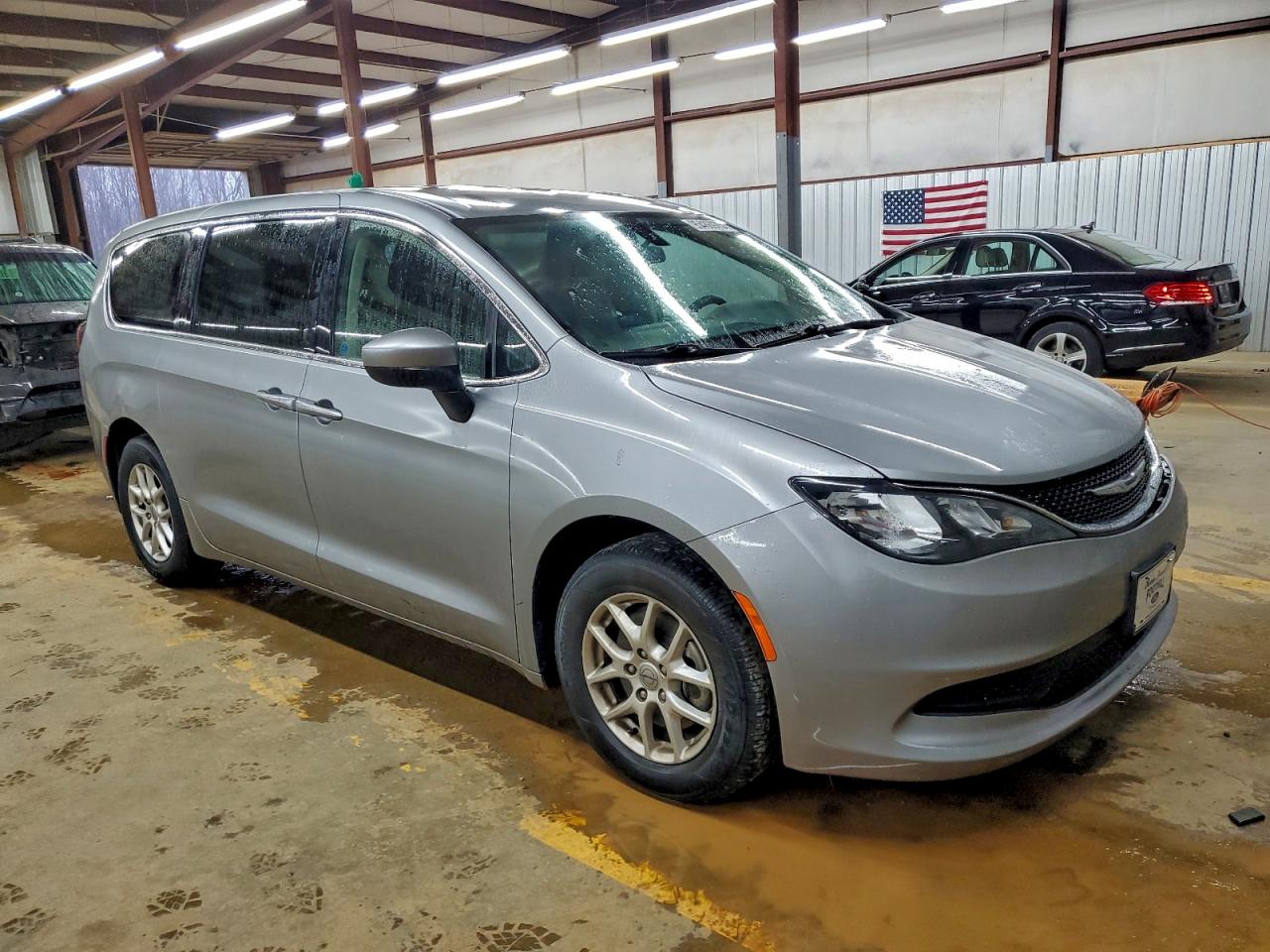 Chrysler Minivan Lx Image 7