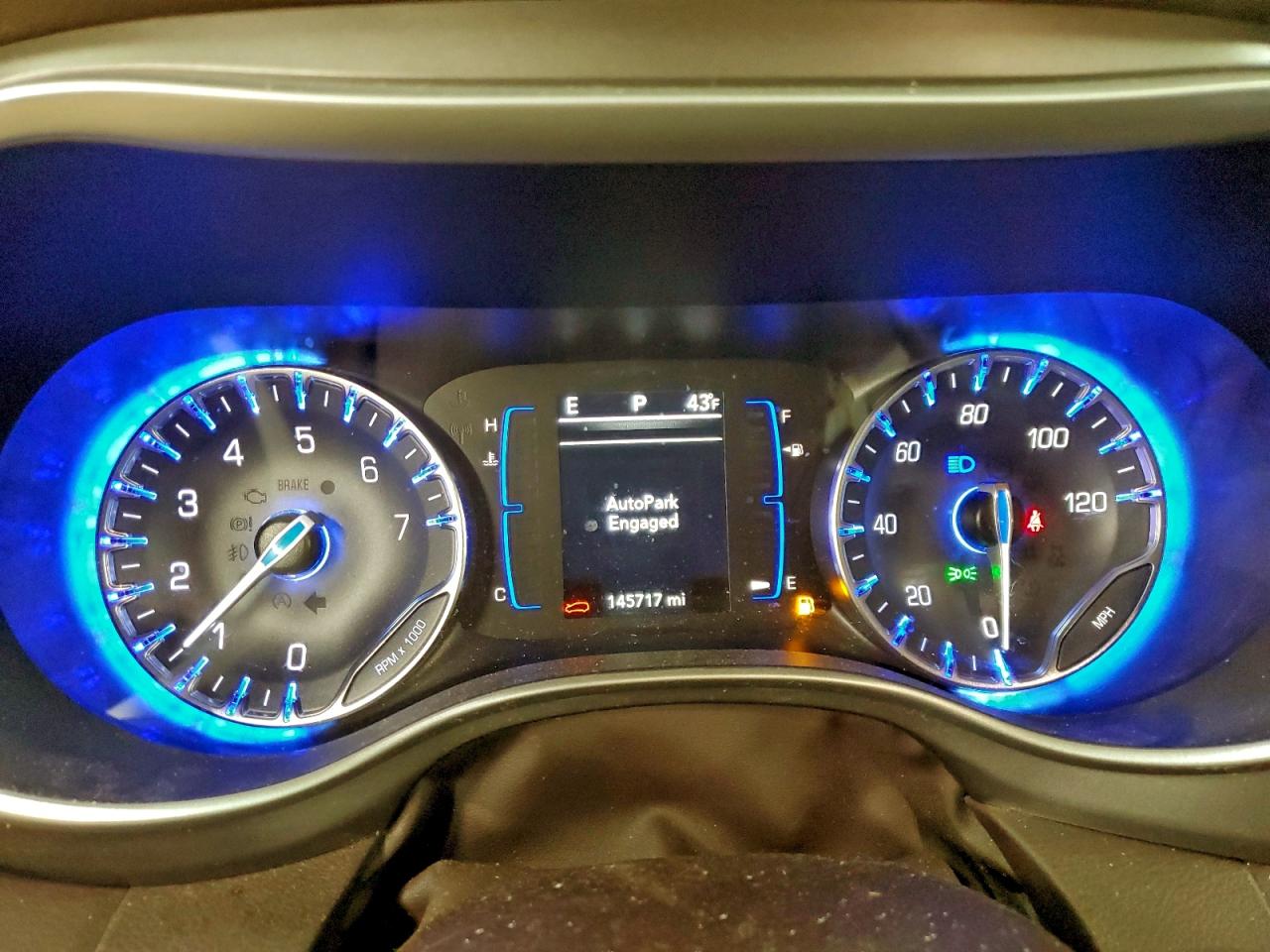 Chrysler Minivan Lx Image 4