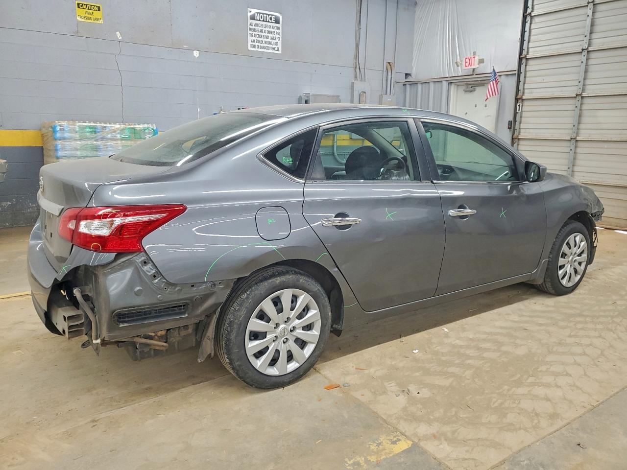 Nissan Sentra S Image 3