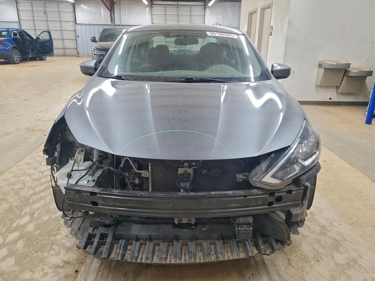 Nissan Sentra S Image 12