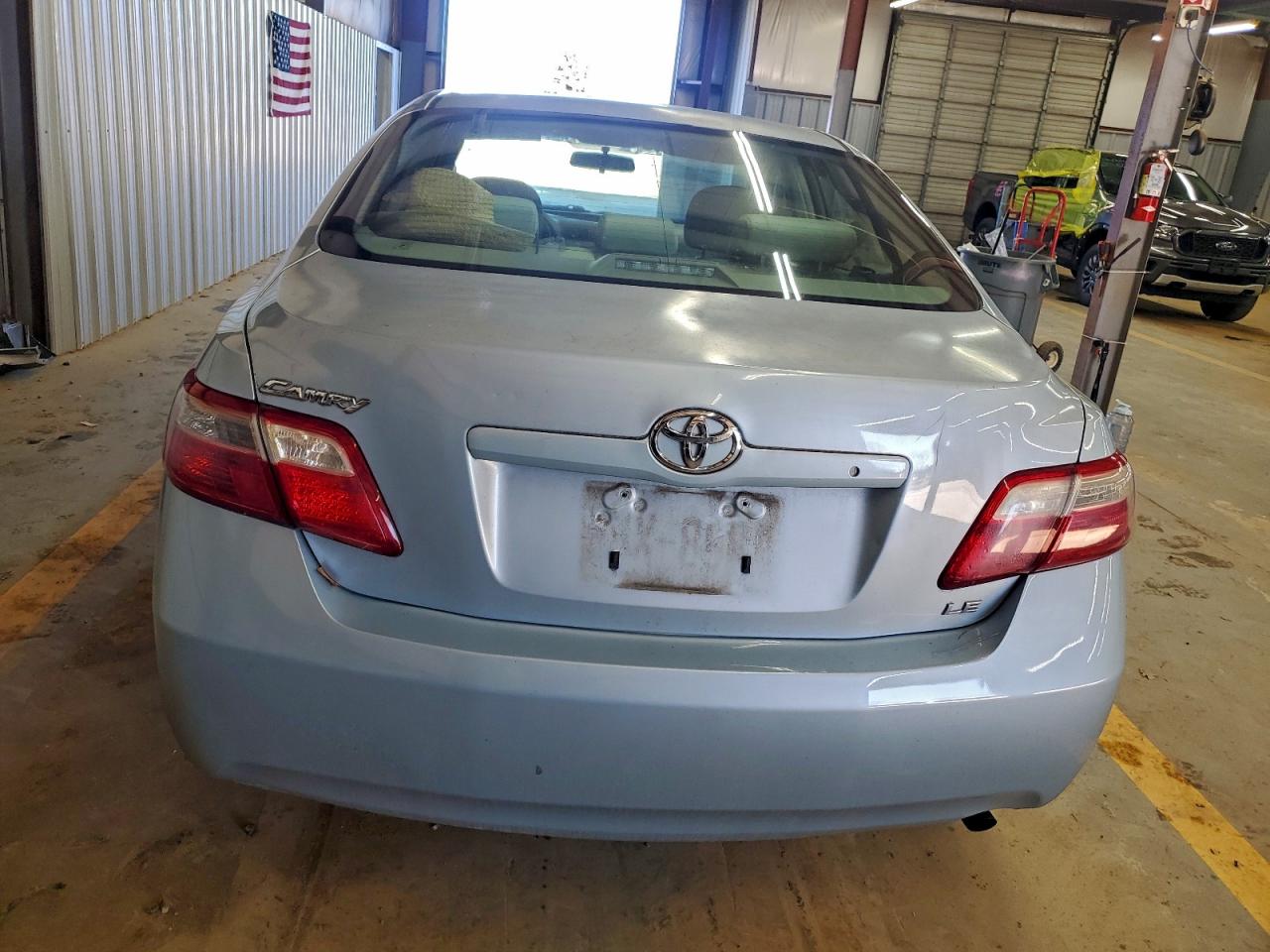 Toyota Camry Ce Image 11