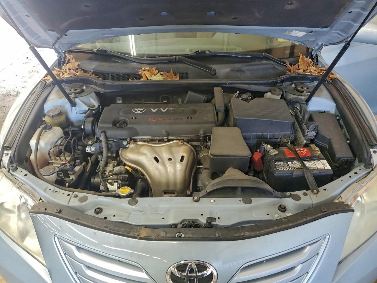 Toyota Camry Ce Image 8