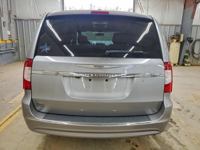 Chrysler Minivan Touring Image 4