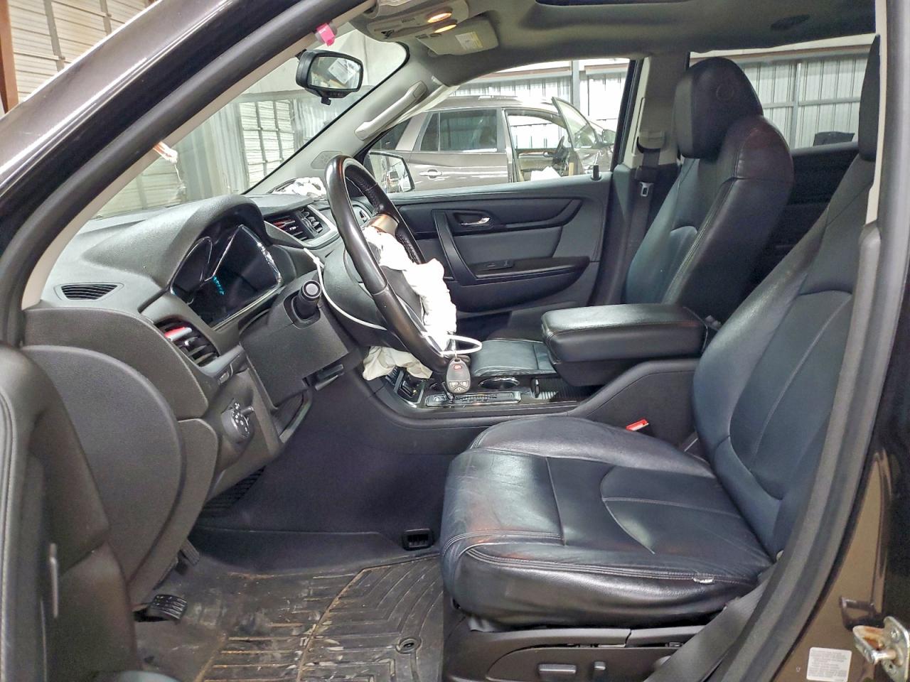 Chevrolet Traverse Lt Image 11