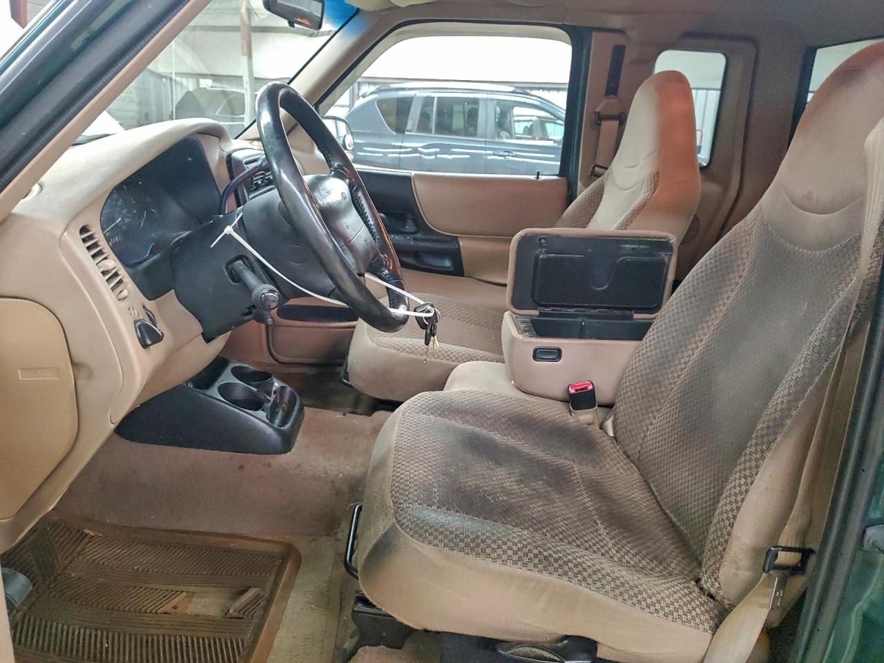 Ford Ranger Super Cab Image 6