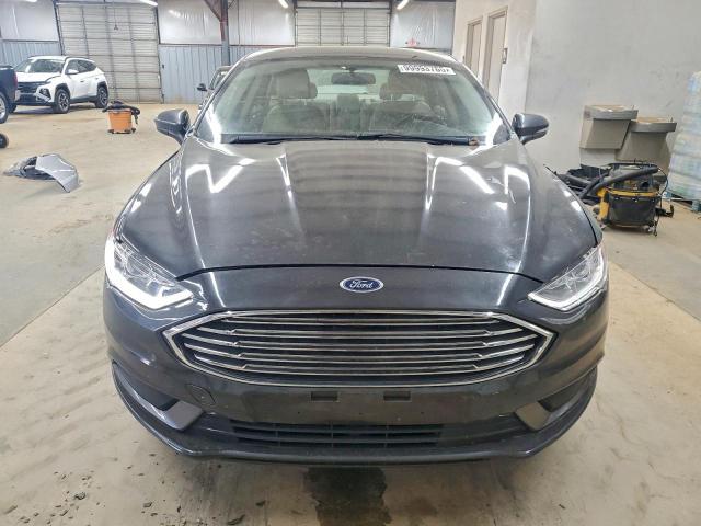 Ford Fusion Se Image 4