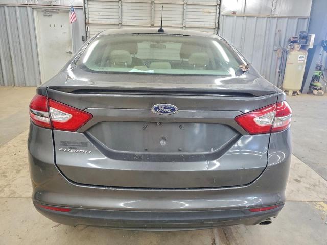 Ford Fusion Se Image 6