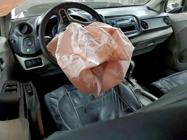 Honda Insight Image 7