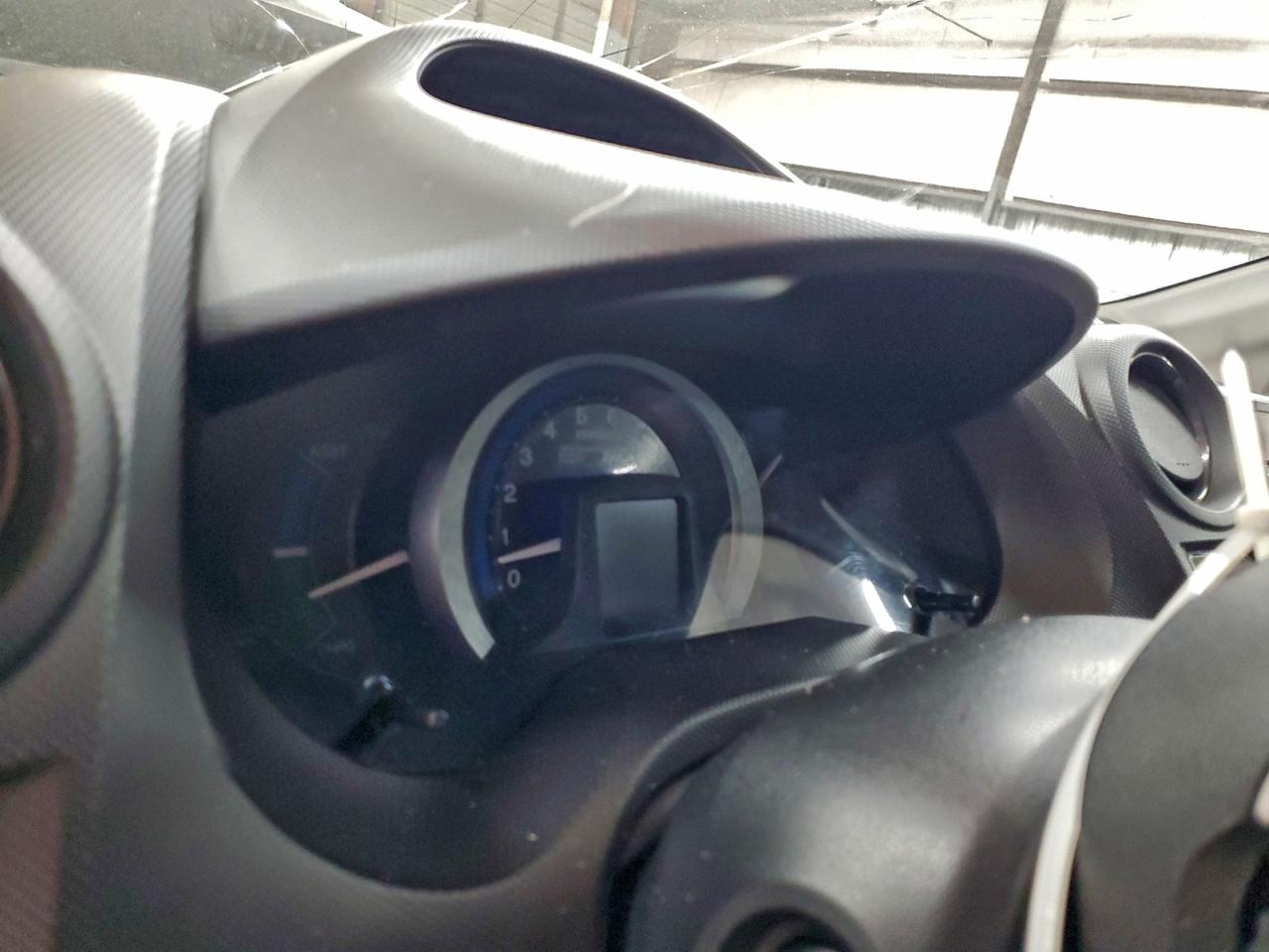 Honda Insight Image 6